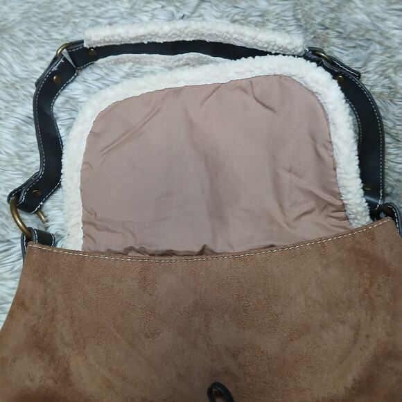 Old Navy Brown Faux Suede Sherpa Shoulder Bag Quilted Flap Buckle Boho Y2K - Picture 5 of 11